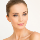 Dermaplane with Illuminize Peel 